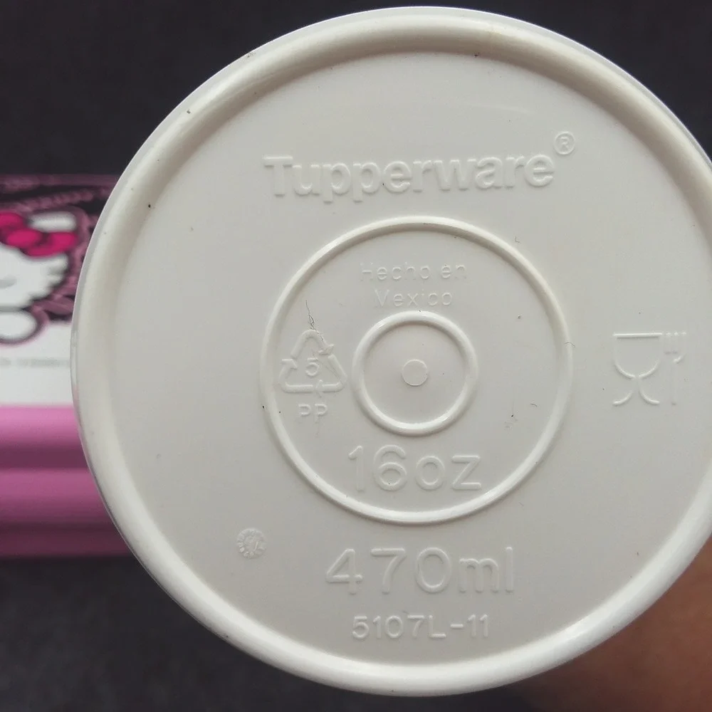Tupperware‎ Hello Kitty 